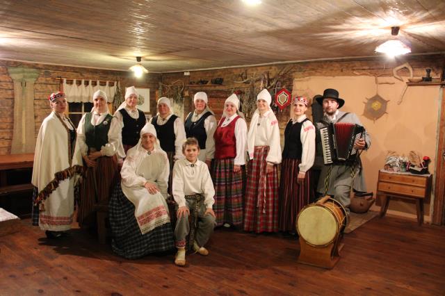 Folkloras kopa "Ritam"
